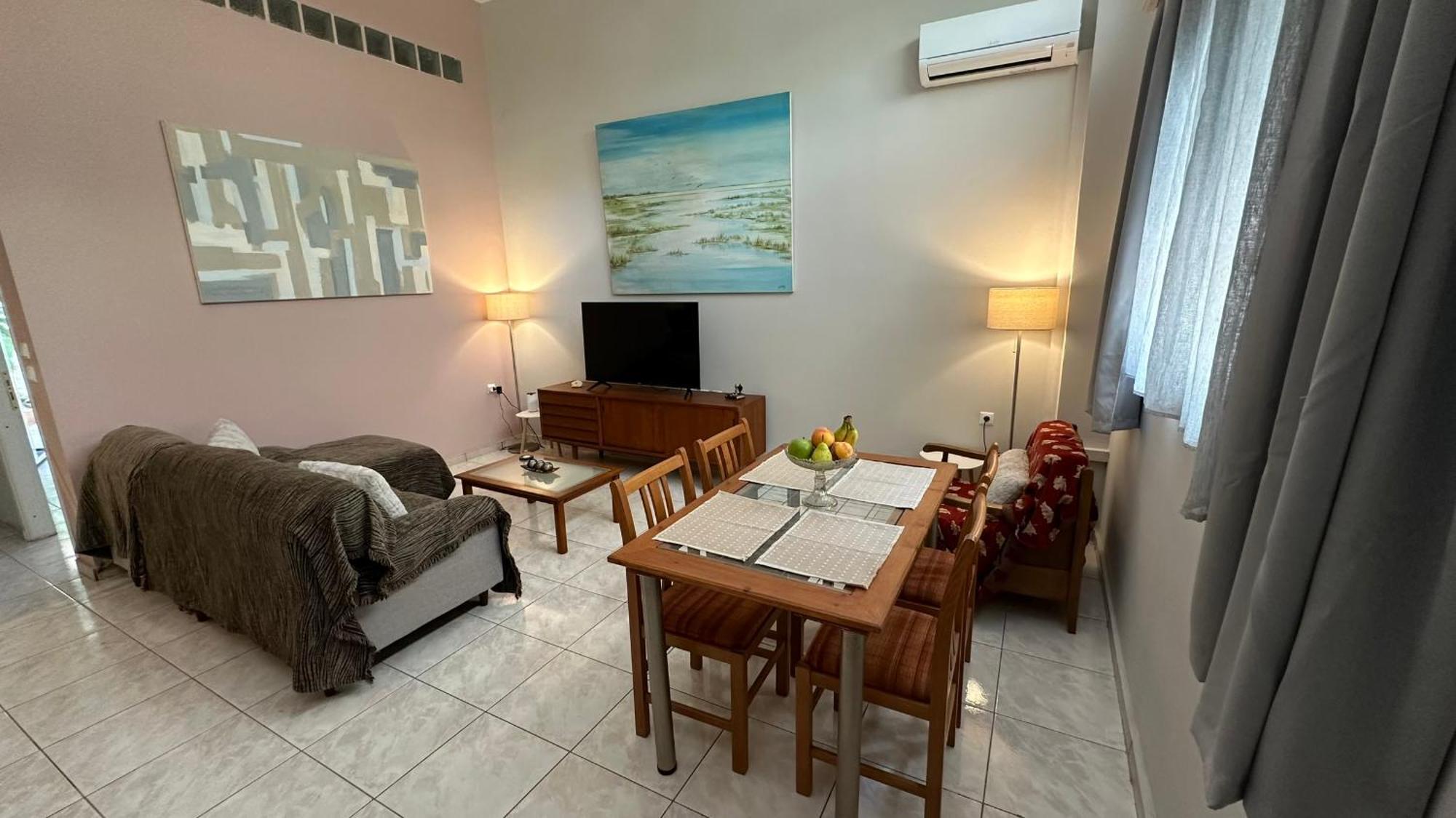 Evterpi - With Loft And Garden In The Heart Of *