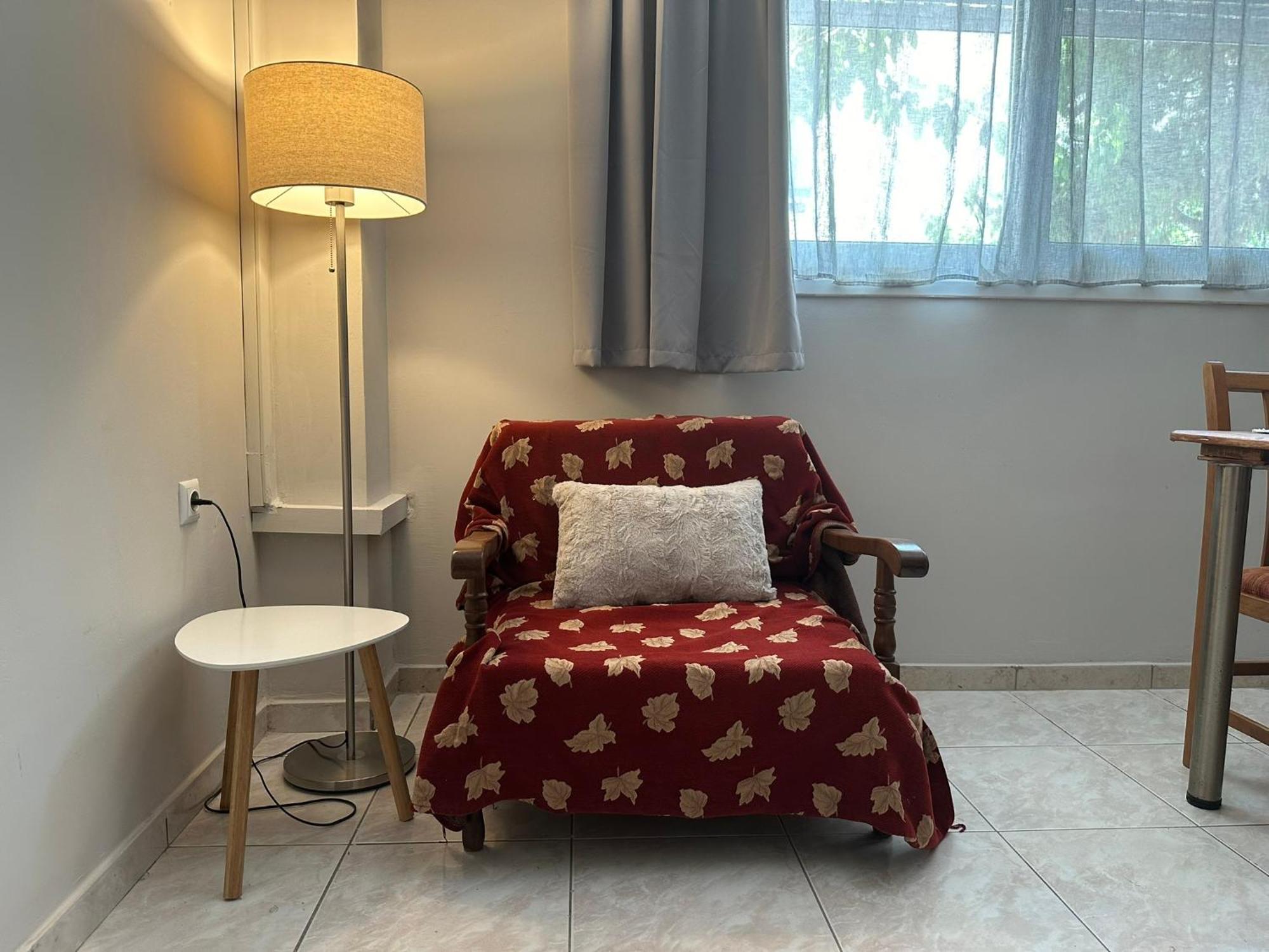 Apartment Evterpi - With Loft And Garden In The Heart Of Kalamata