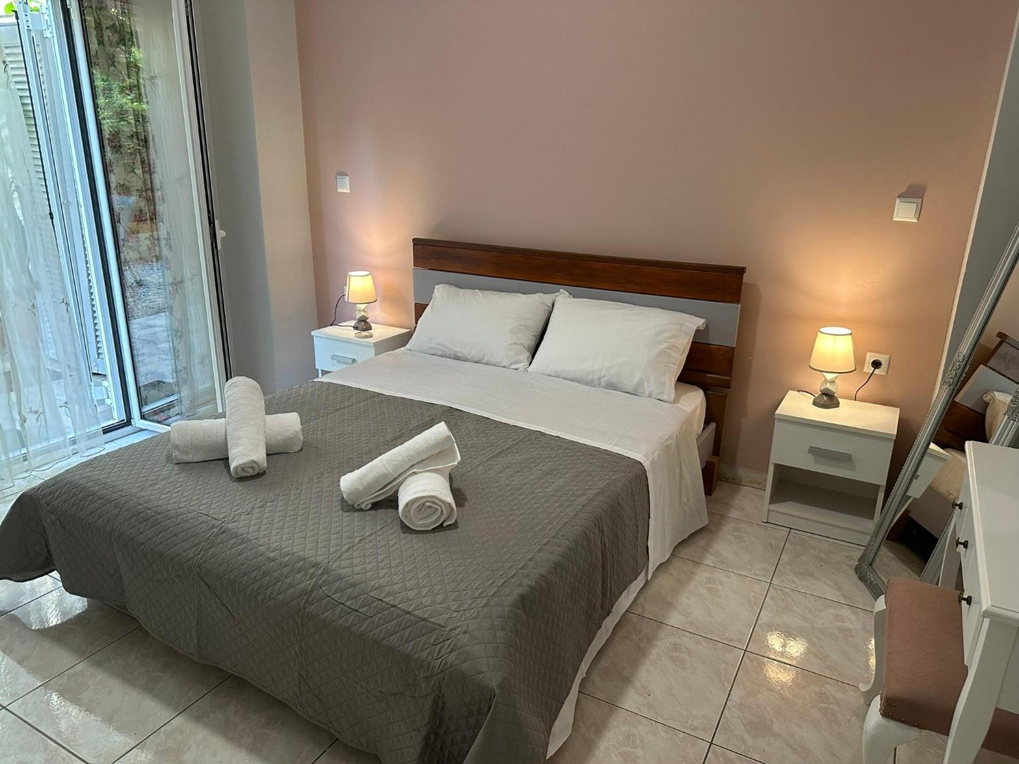 Evterpi - With Loft And Garden In The Heart Of